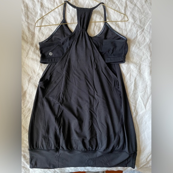 Lulu Lemon Tank with Built-in Sports Bra - Picture 2 of 3